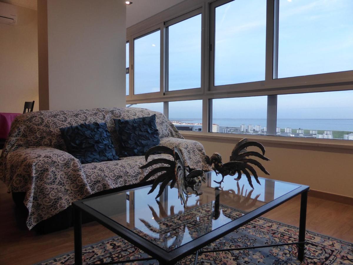 A View To The River Tejo - 65 Sixtyfive Boutique Home 리스본 외부 사진